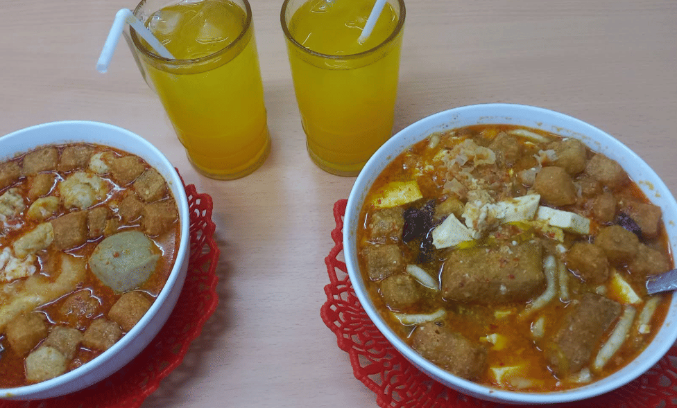 Menu seblak di Mamah Acim