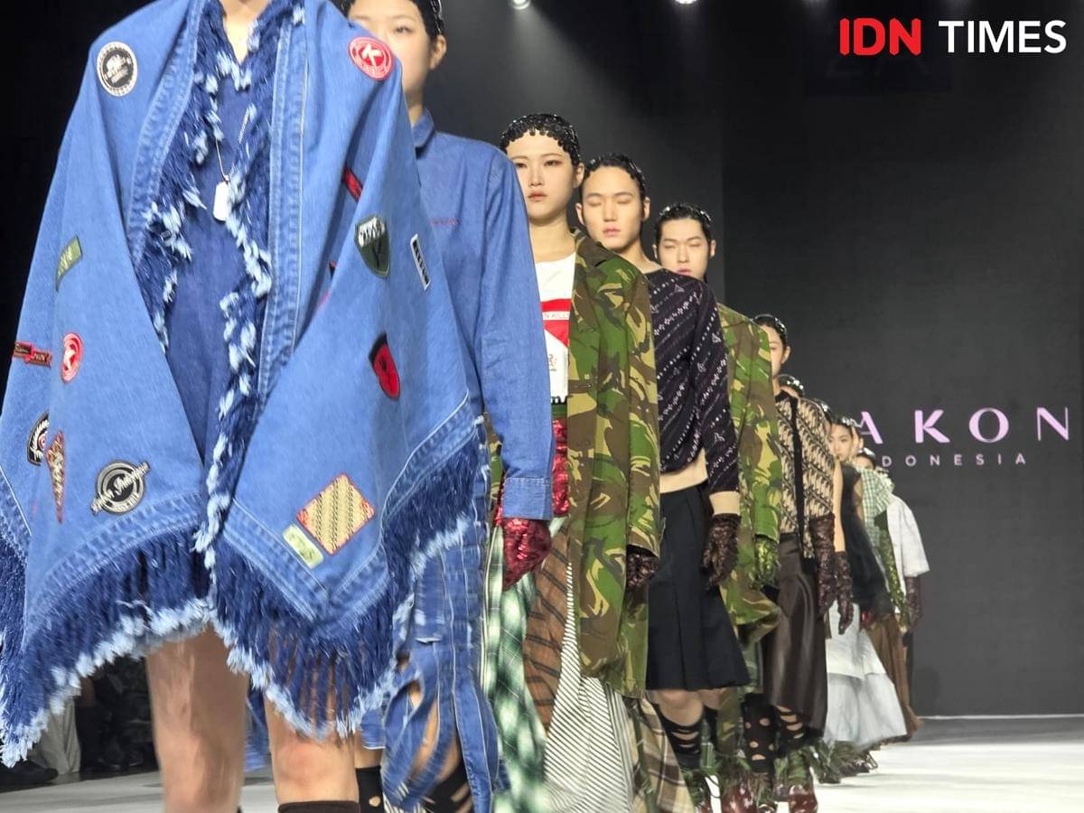 Koleksi karya Lakon Indonesia di Busan Fashion Week 2025