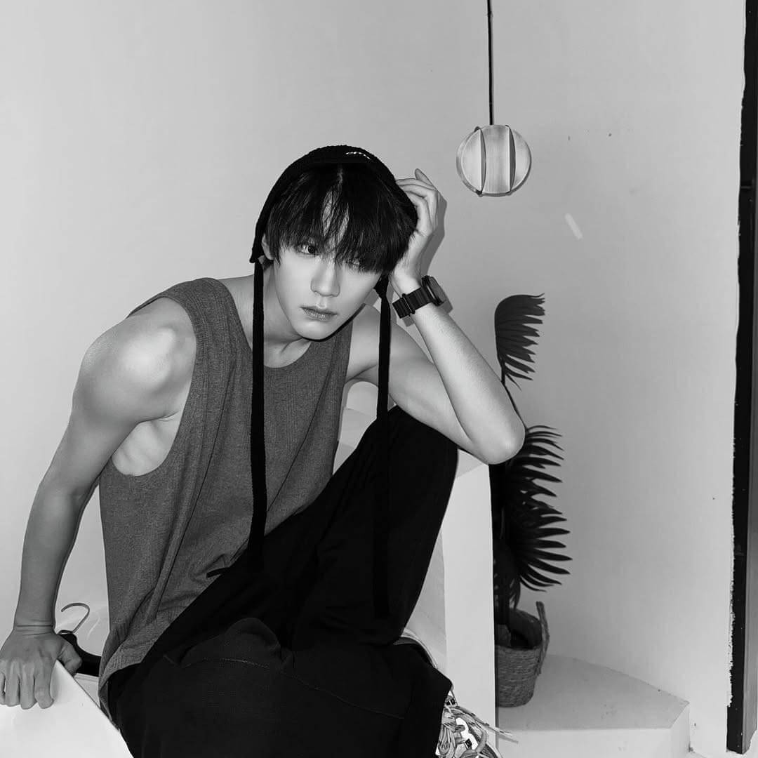 Profil singkat Zhou Yi Ran.jpg