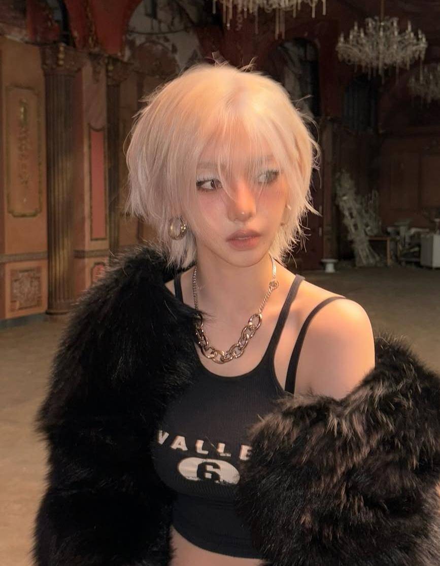 Rambut pendek member aespa