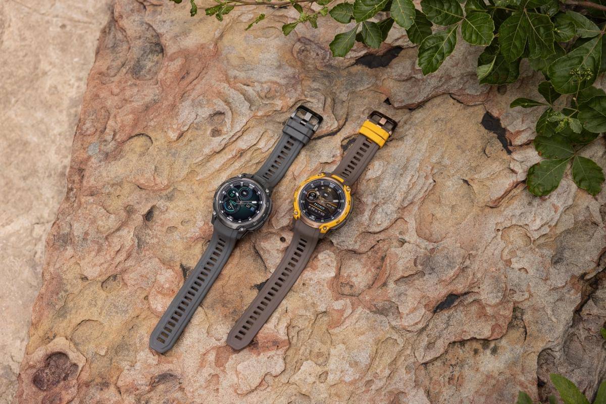 Instinct Crossover AMOLED (2).jpg