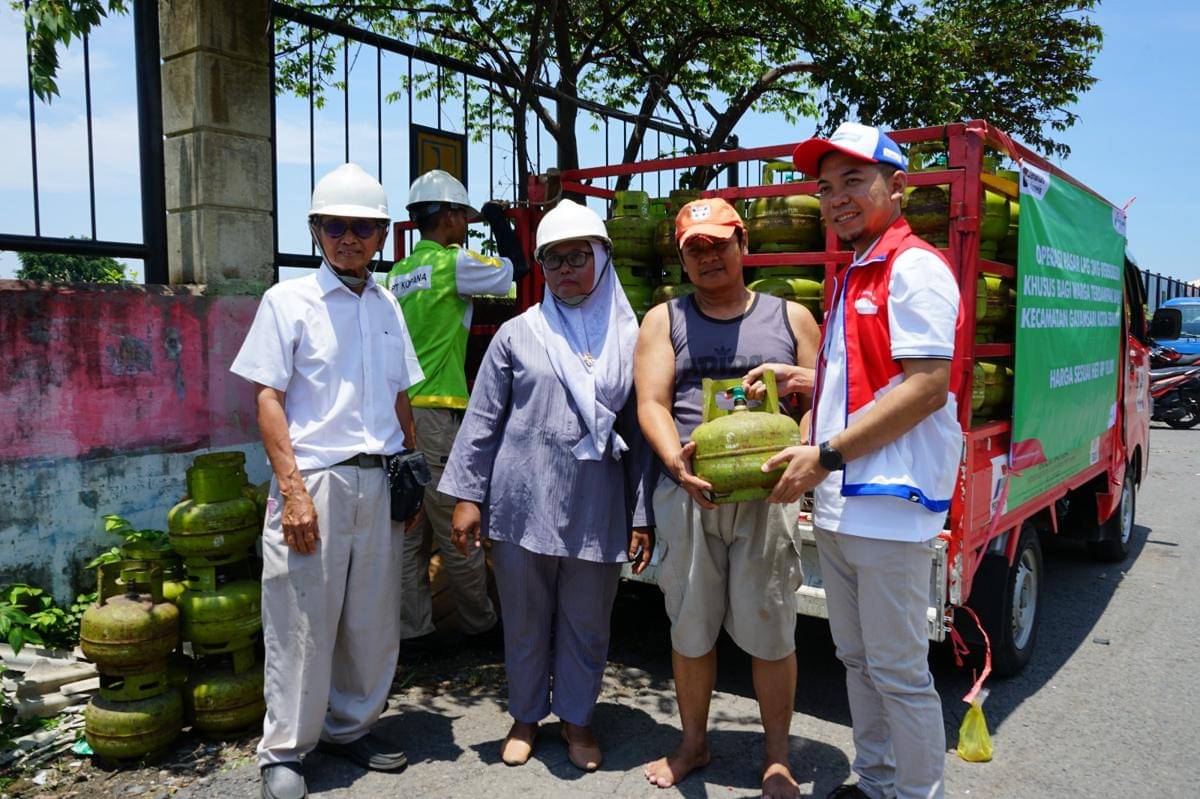 Operasi pasar LPG 3 kilogram Pertamina khusus untuk warga terdampak banjir di Kota Semarang. (Dok. Pertamina Patra Niaga RJBT)