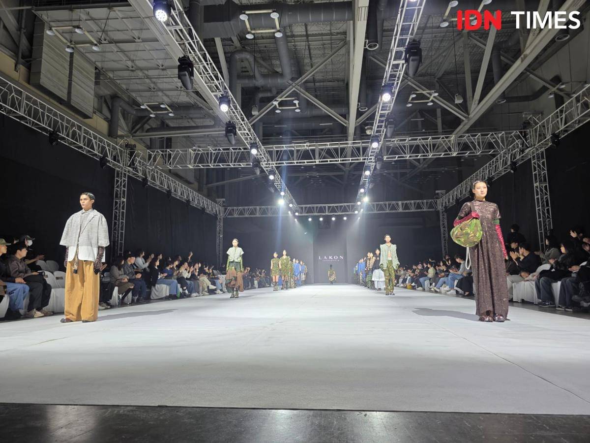 Koleksi karya Lakon Indonesia di Busan Fashion Week 2025
