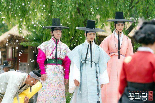 Cuplikan drama Flower Crew: Joseon Marriage Agency (dok. JTBC/ Flower Crew: Joseon Marriage Agency)