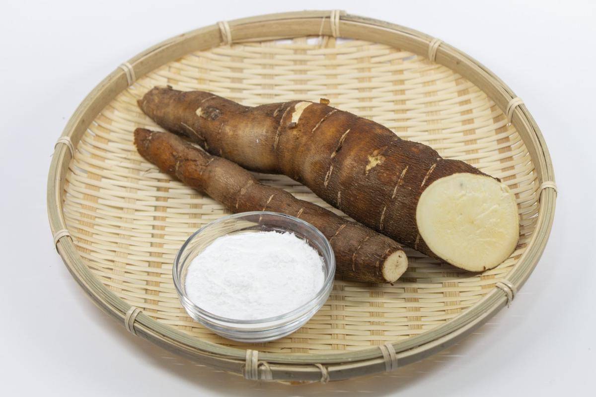 ilustrasi tepung dan singkong