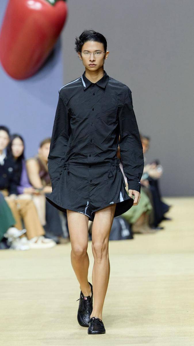 Koleksi 8on8 SS26 di Shanghai Fashion Week