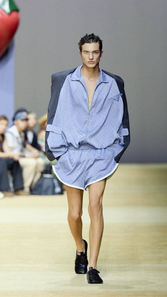 Koleksi 8on8 SS26 di Shanghai Fashion Week