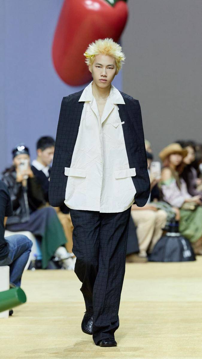 Koleksi 8on8 SS26 di Shanghai Fashion Week