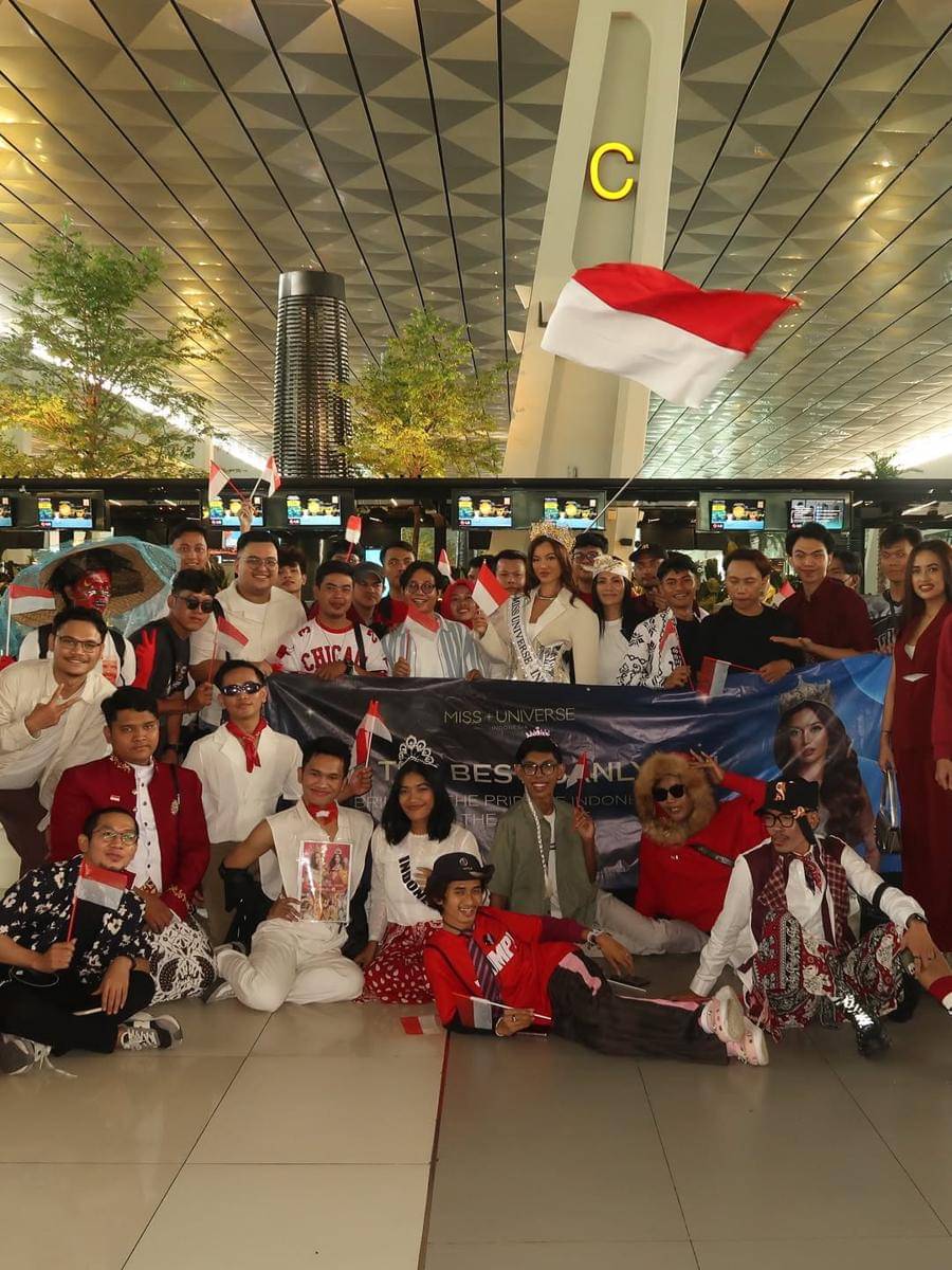 Potret Keberangkatan Sanly Liu ke Ajang Miss Universe 2025 di Thailand