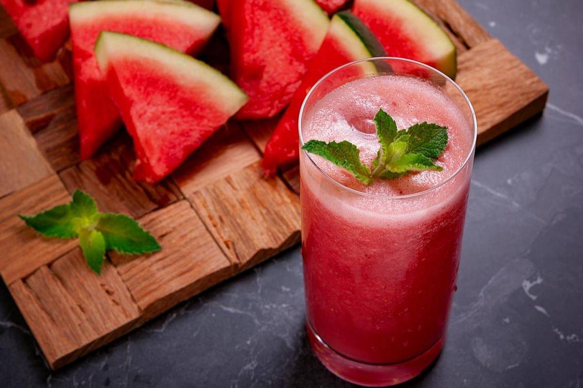 ilustrasi jus semangka