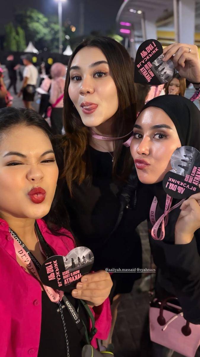 Aaliyah nonton BLACKPINK bareng sahabat