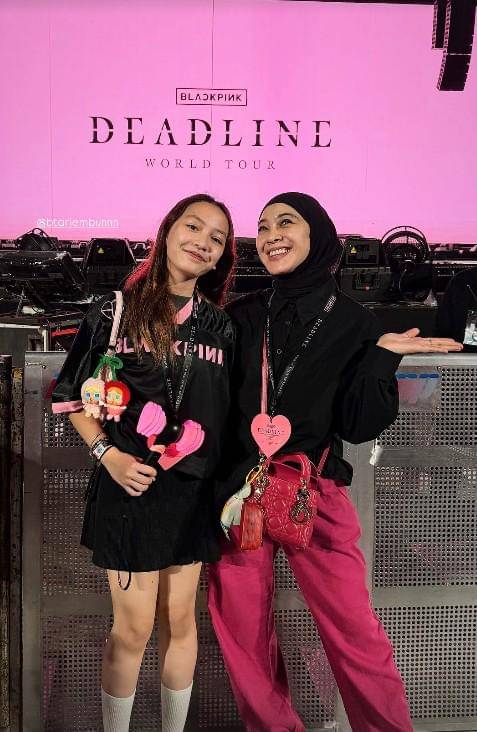 Artis Nonton Konser BLACKPINK Hari Kedua