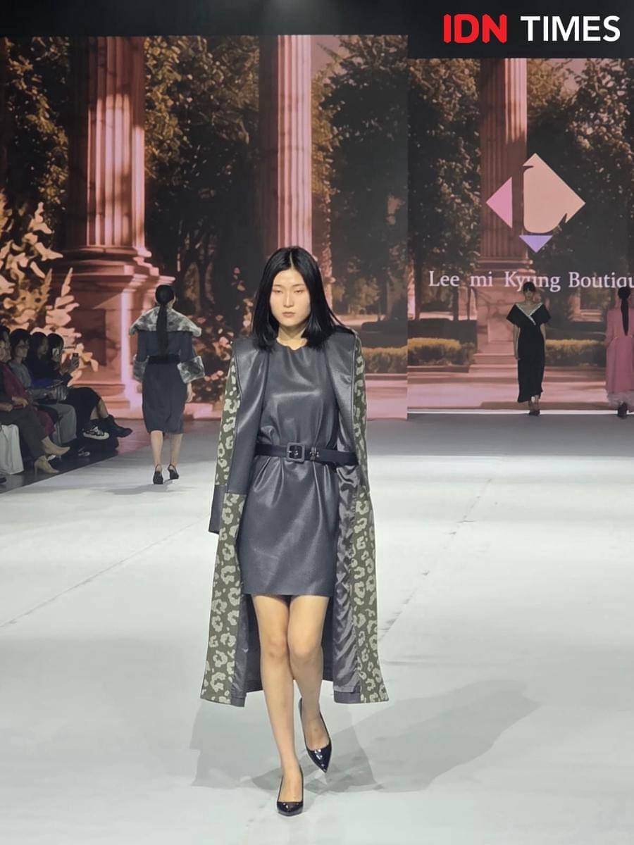Koleksi karya Lee mi Kyung Boutique di Busan Fashion Week 2025