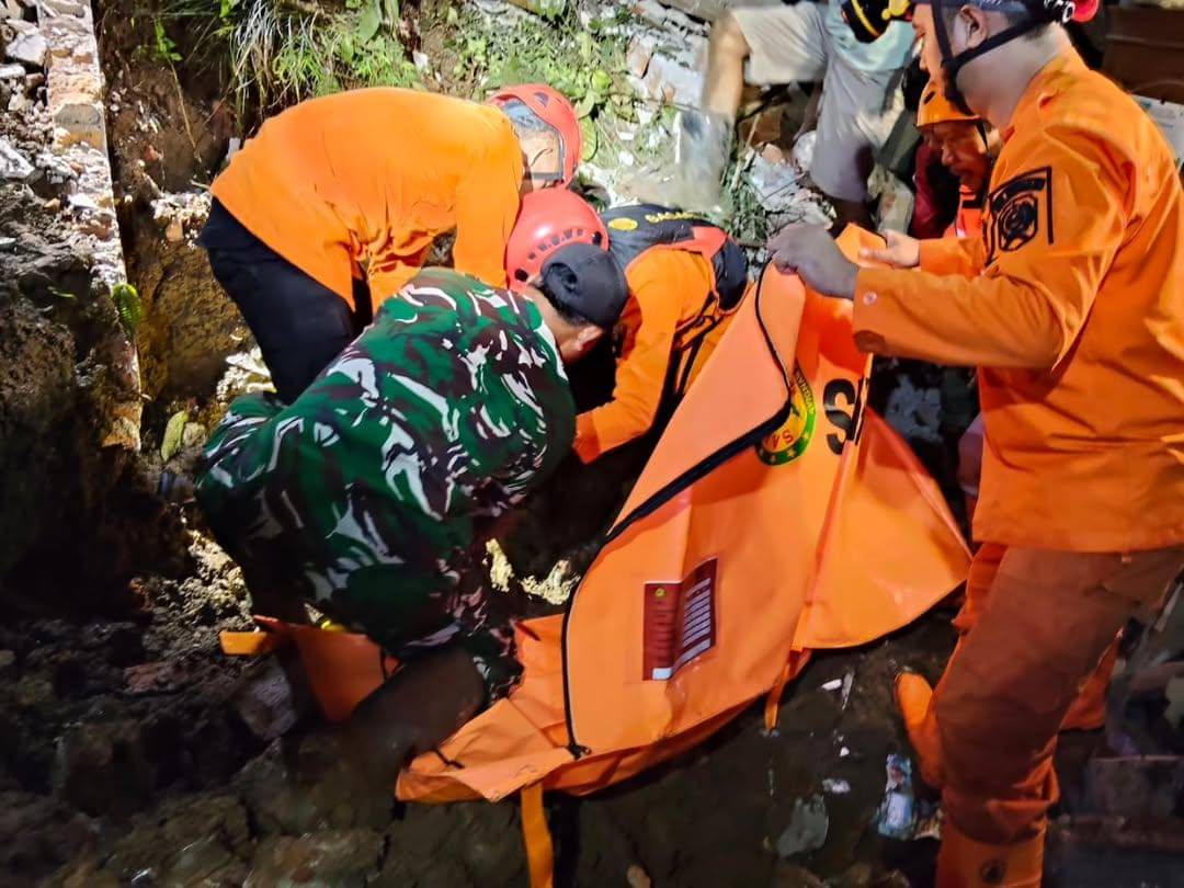 WhatsApp Image 2025-11-02 at 08.37.35.jpeg