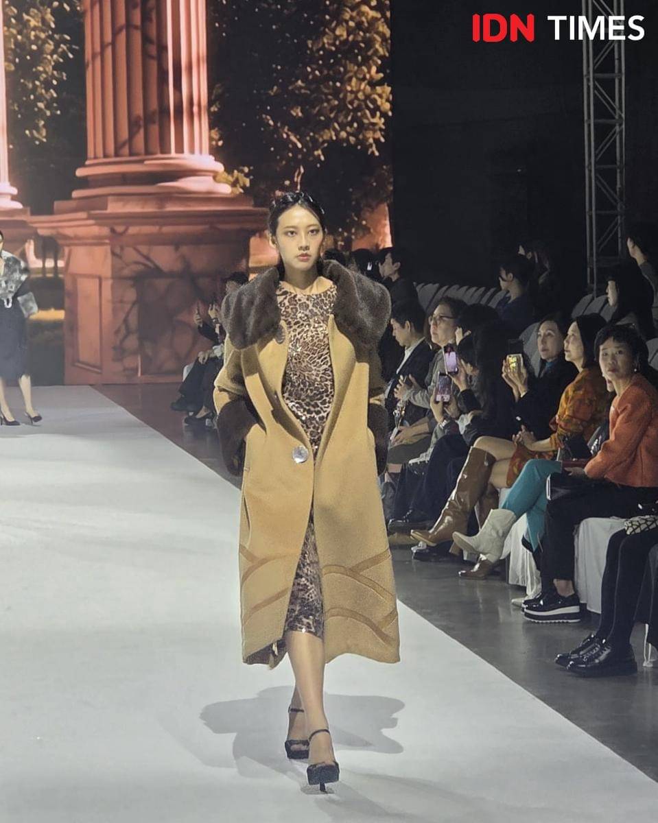 Koleksi karya Lee mi Kyung Boutique di Busan Fashion Week 2025