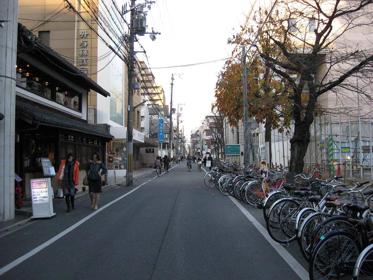 ilustrasi sepeda di Jepang 