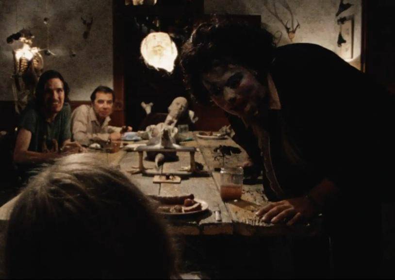 cuplikan adegan dalam film The Texas Chain Saw Massacre