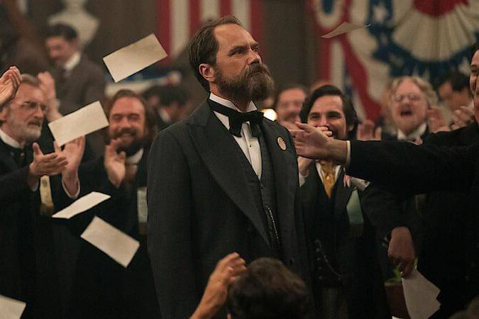 adegan dalam serial Death by Lightning