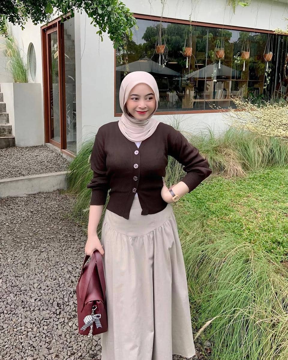 mix and match outfit brownie ala Ega Shalsa