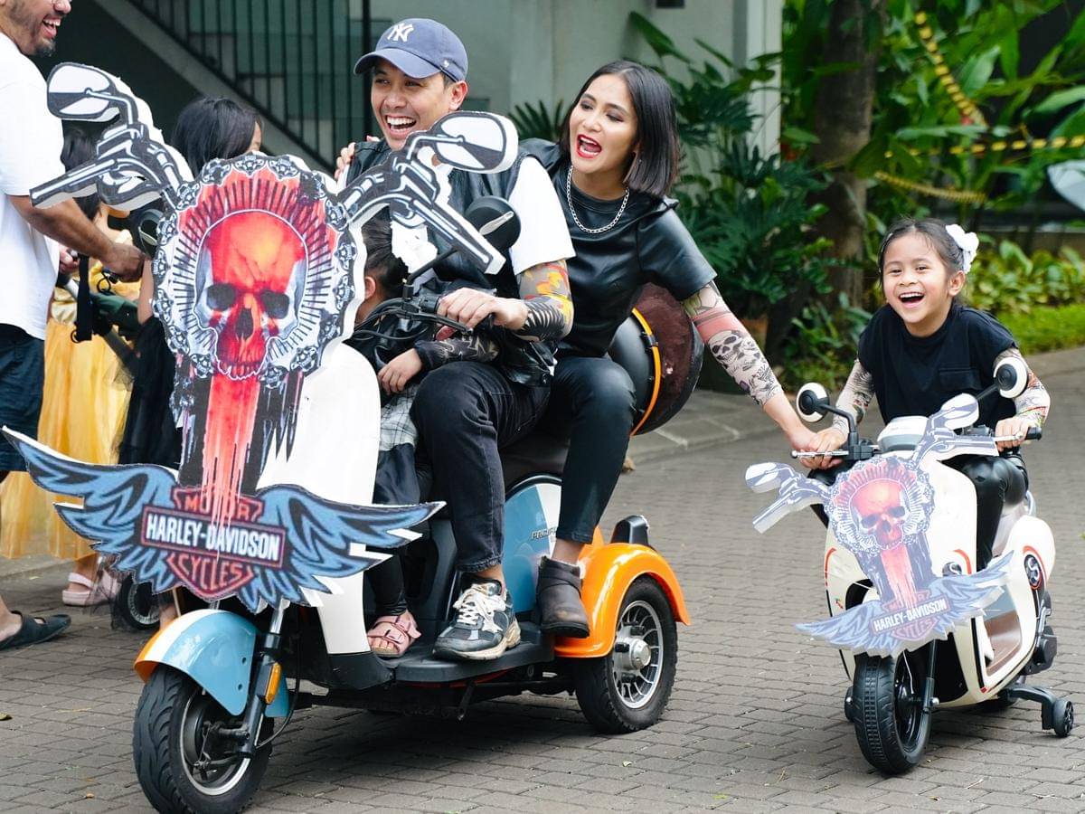 Pesta Halloween Caca Tengker di Rumah (instagram.com/cacatengker)