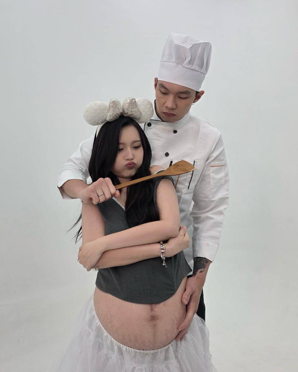 Pemotretan Maternity Vior dan Vincent (instagram.com/nitavior)