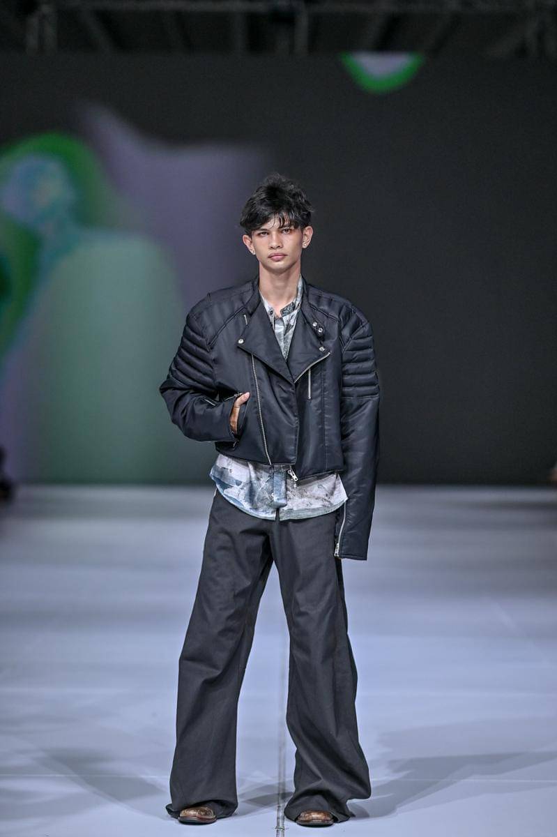 Koleksi MONTSENU di Jakarta Fashion Week 2026