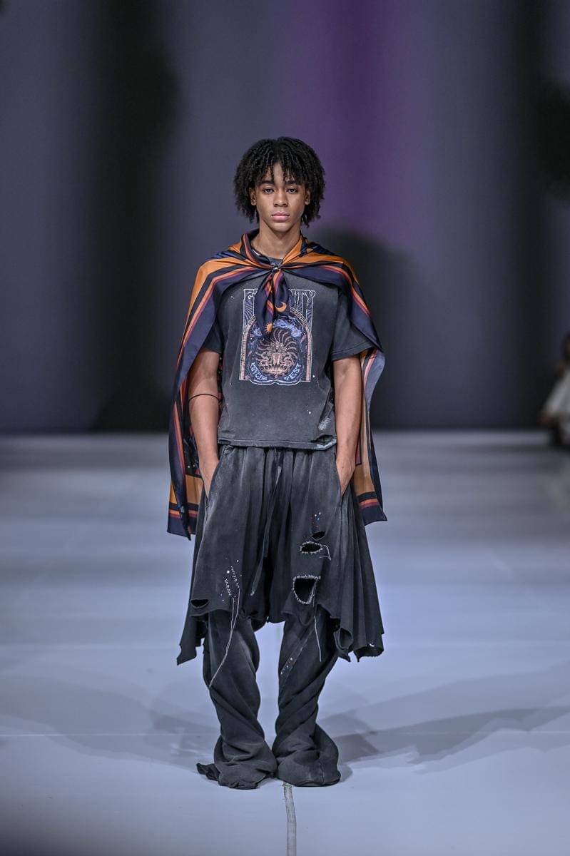 Koleksi MONTSENU di Jakarta Fashion Week 2026