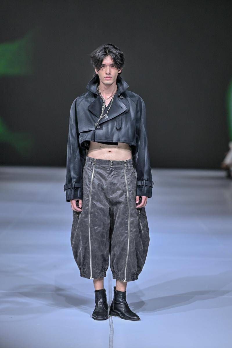 Koleksi MONTSENU di Jakarta Fashion Week 2026