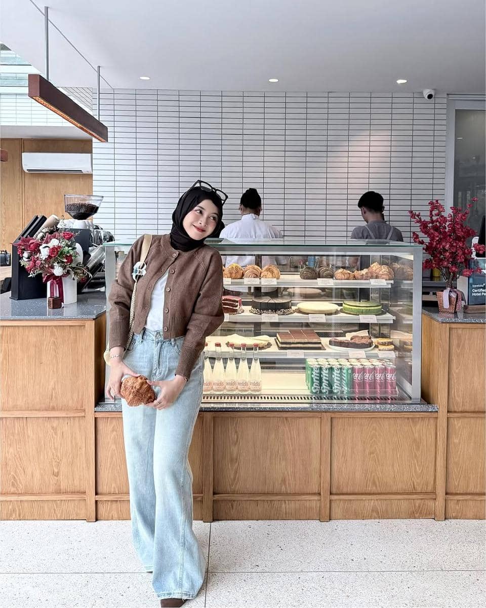 mix and match outfit brownie ala Ega Shalsa