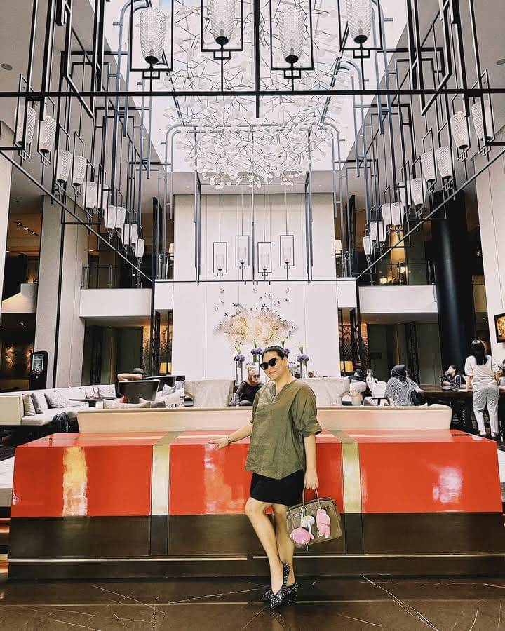 inspirasi OOTD ala Audy Item