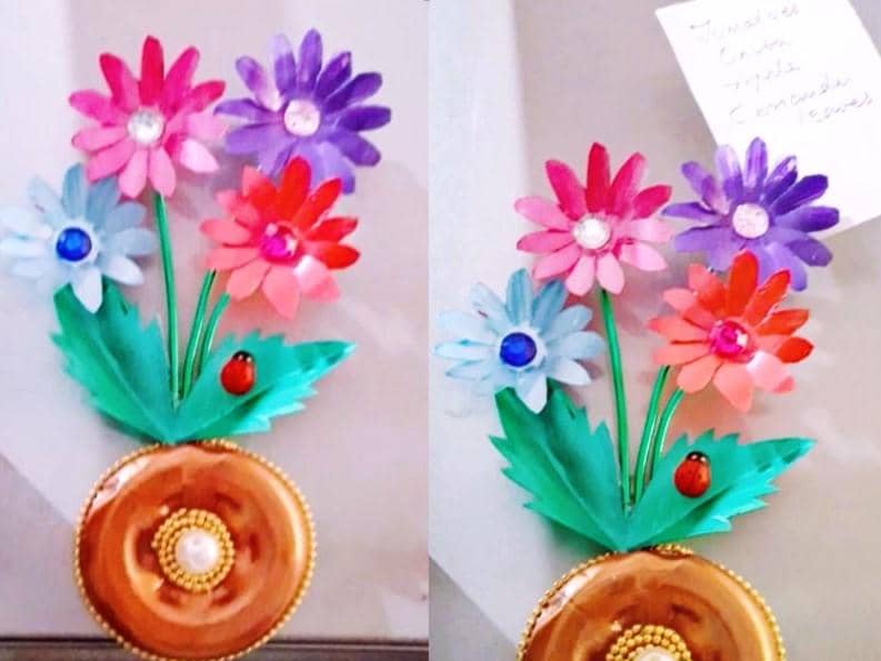 ilustrasi memo holder di lemari es dari botol plastik 