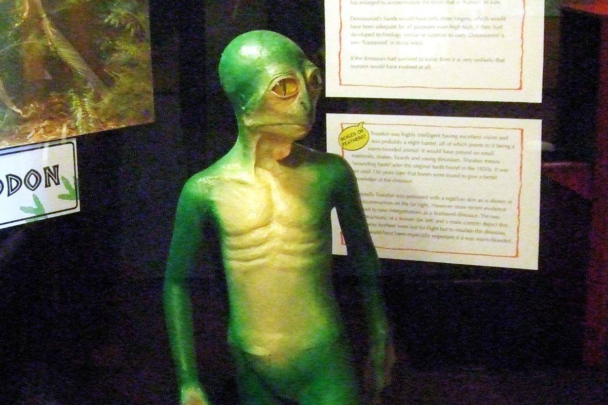 ilustrasi dinosauroid