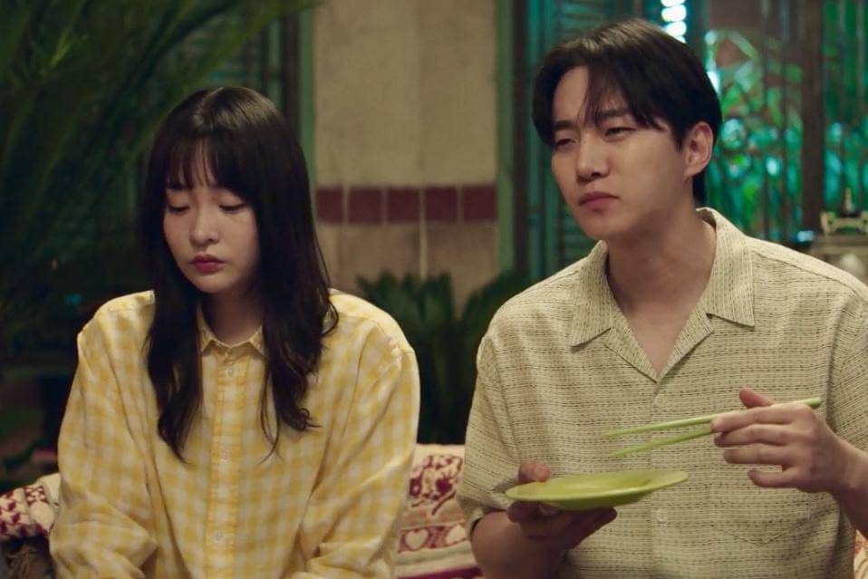 Oh Mi Seon (Kim Min Ha) dan Kang Tae Poong (Lee Jun Ho) dalam drakor Typhoon Family 