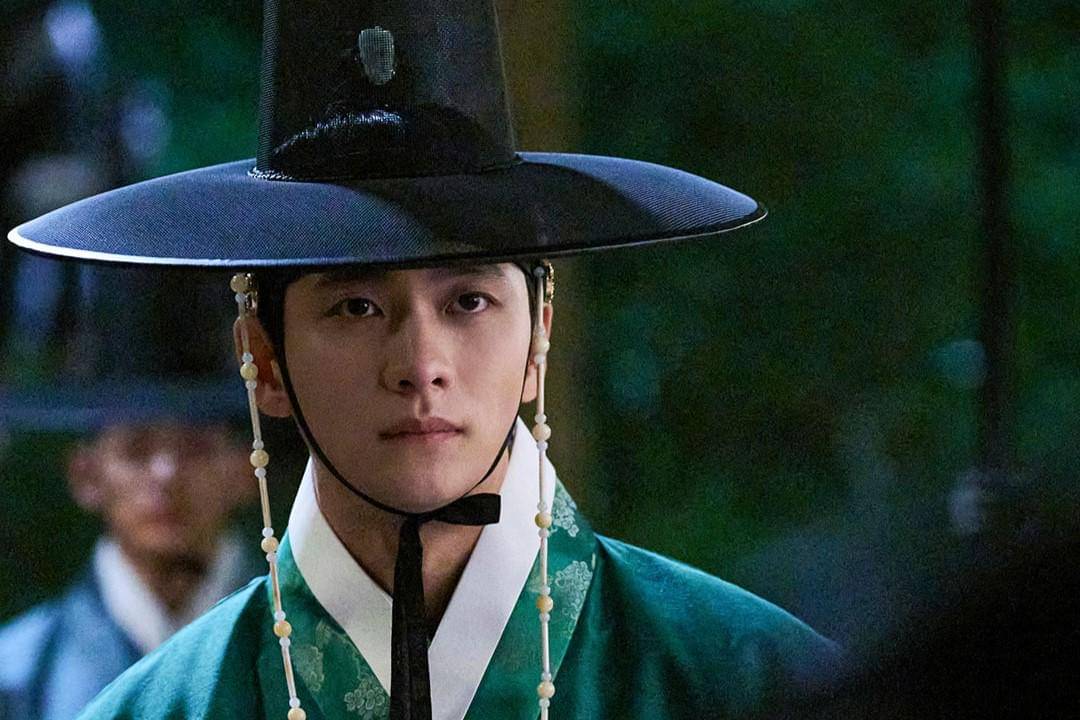 still cuts drama Moon River