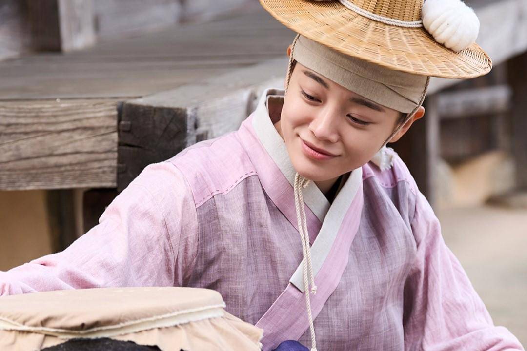 still cuts drama Moon River 