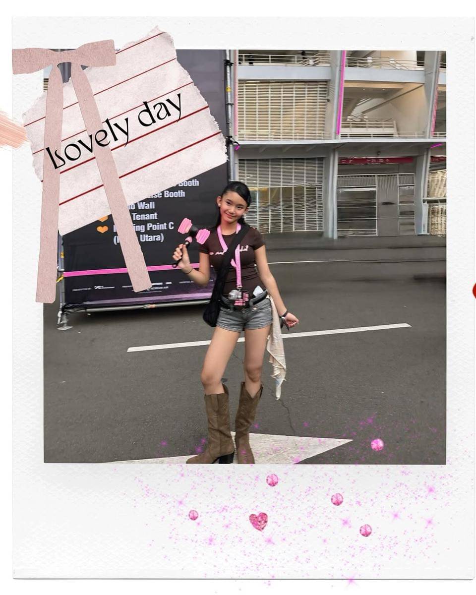 Ayu Ting Ting dan Bilqis nonton konser BLACKPINK