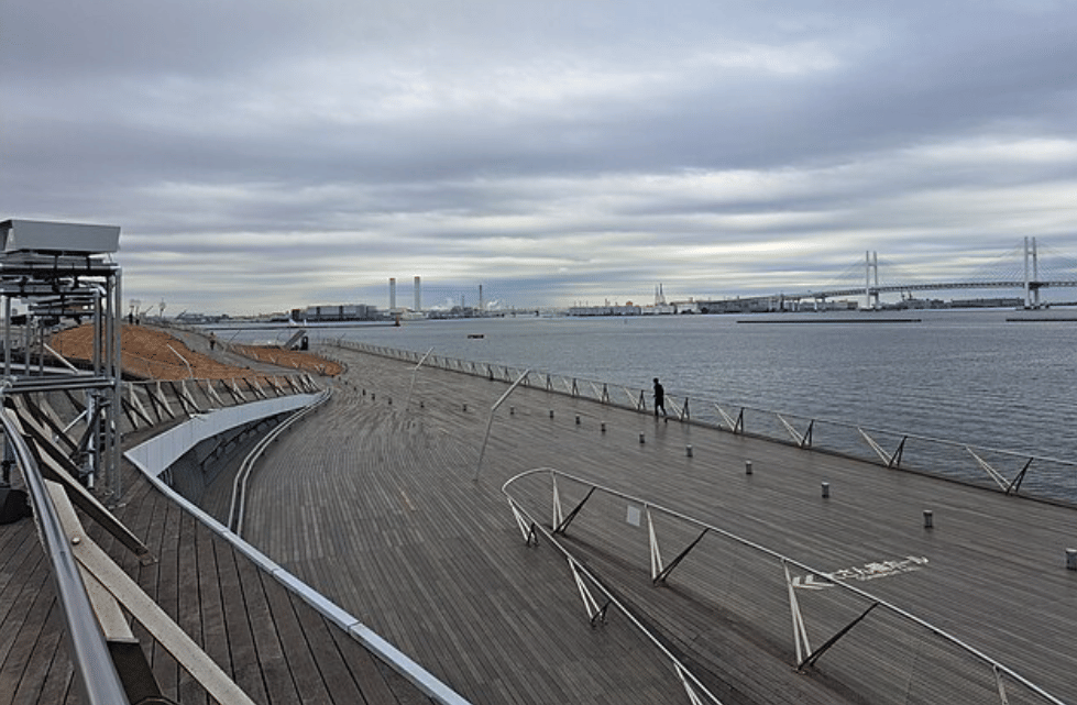 potret Osanbashi Pier, Yokohama, Jepang