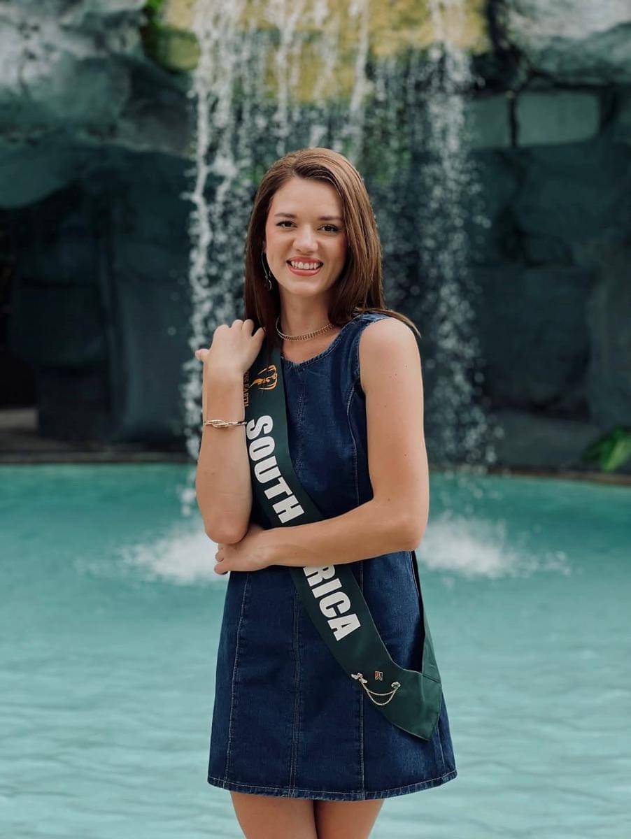 potret Jenique Botha, Miss Earth Afrika Selatan 2025