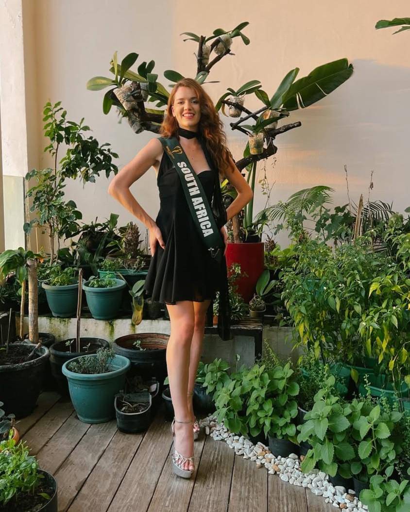 potret Jenique Botha, Miss Earth Afrika Selatan 2025