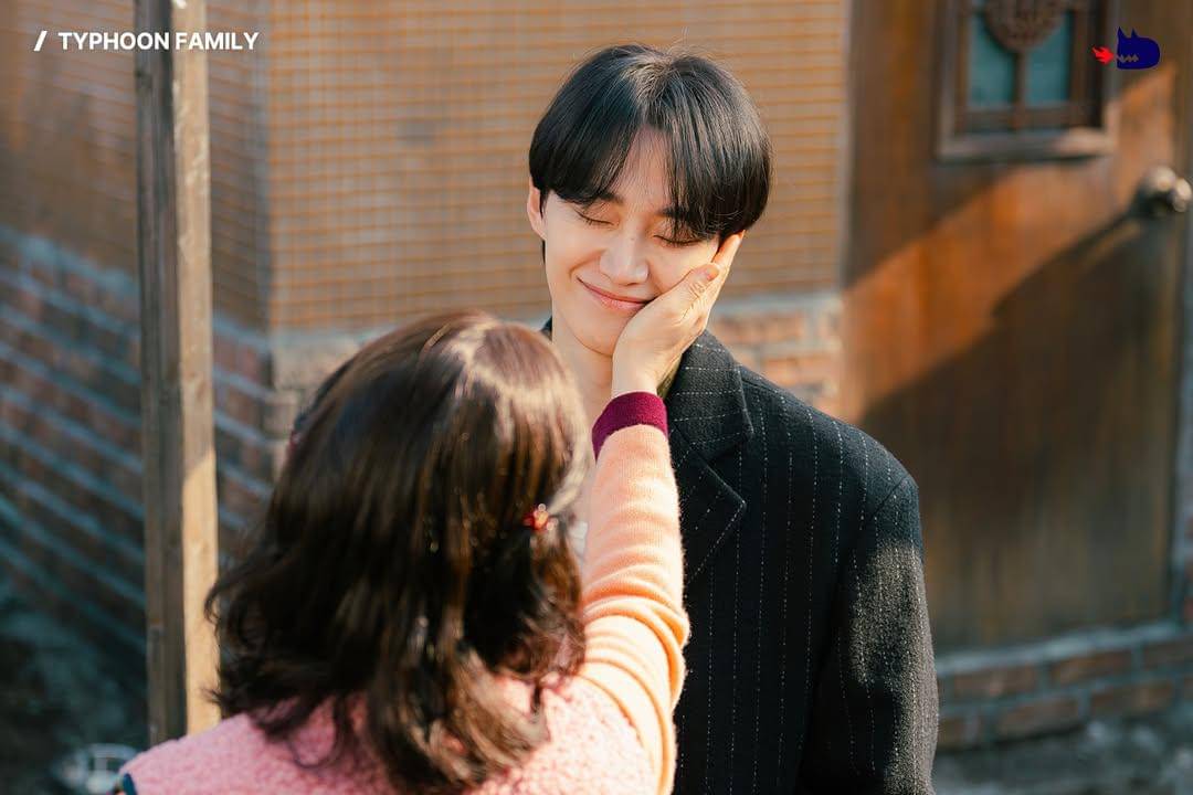 Kang Tae Poong (Lee Jun Ho) dalam drakor Typhoon Family