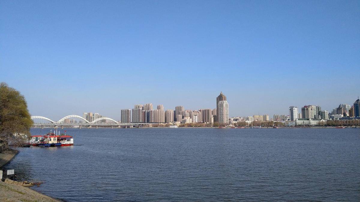 Songhua River, Harbin