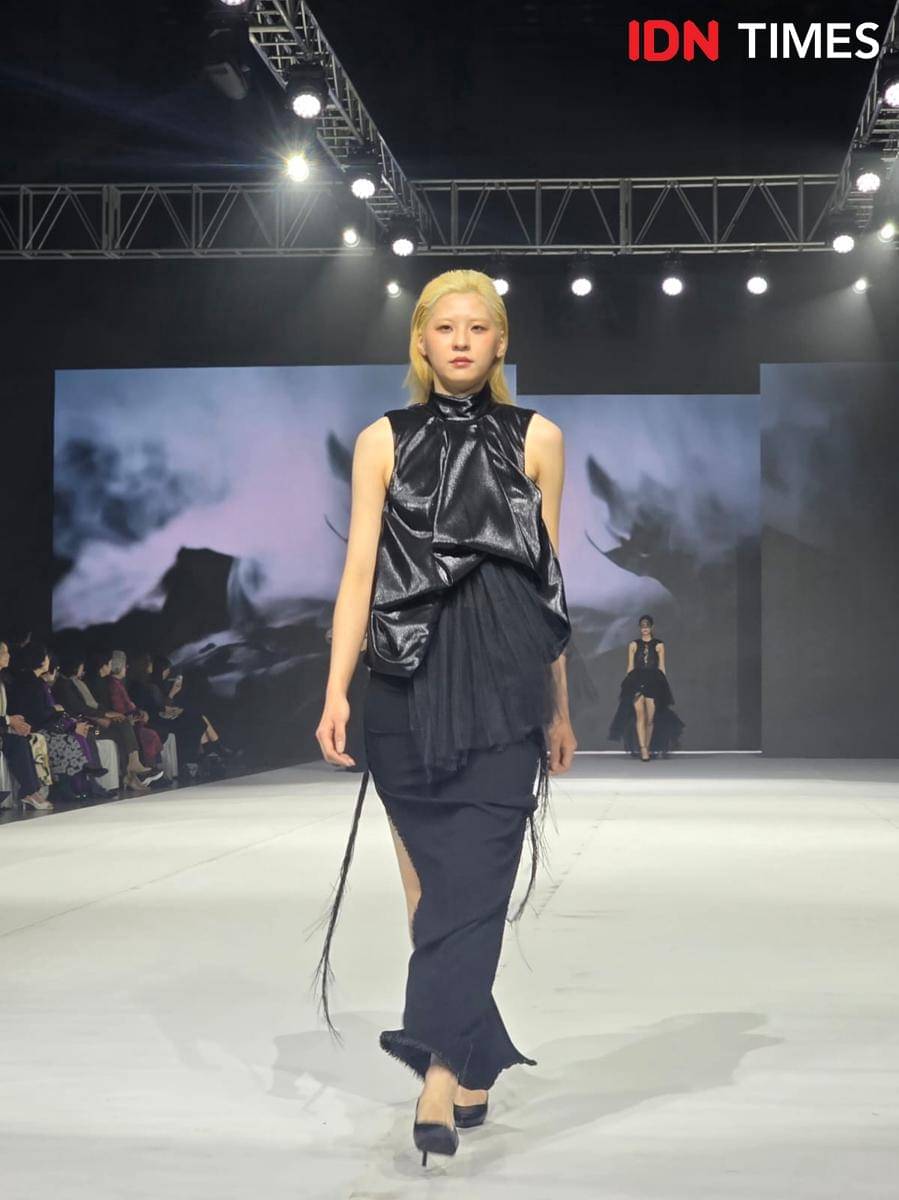 Koleksi karya Jerome Blin asal Prancis di Busan Fashion Week 2025