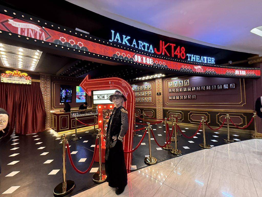 Hyde jalan-jalan di Jakarta