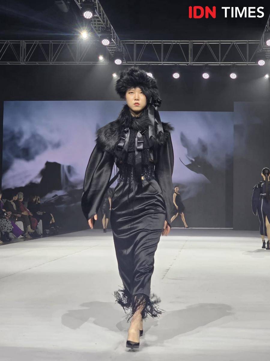 Koleksi karya Jerome Blin asal Prancis di Busan Fashion Week 2025