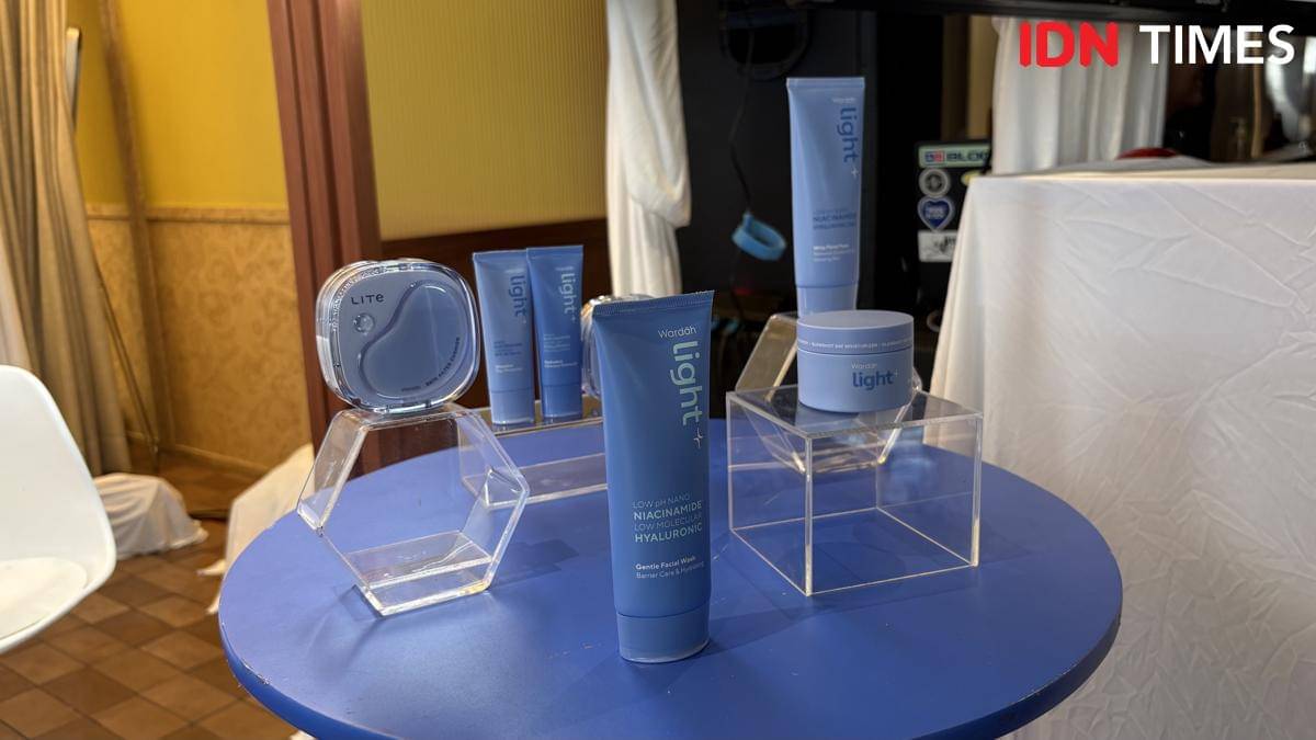 Peluncuran produk Light+ by Wardah dengan tema "Every Side has Its Light" pada Jumat (31/10/25) lalu di Panglima Polim, Jakarta Selatan. (IDN Times/Dina Salma)