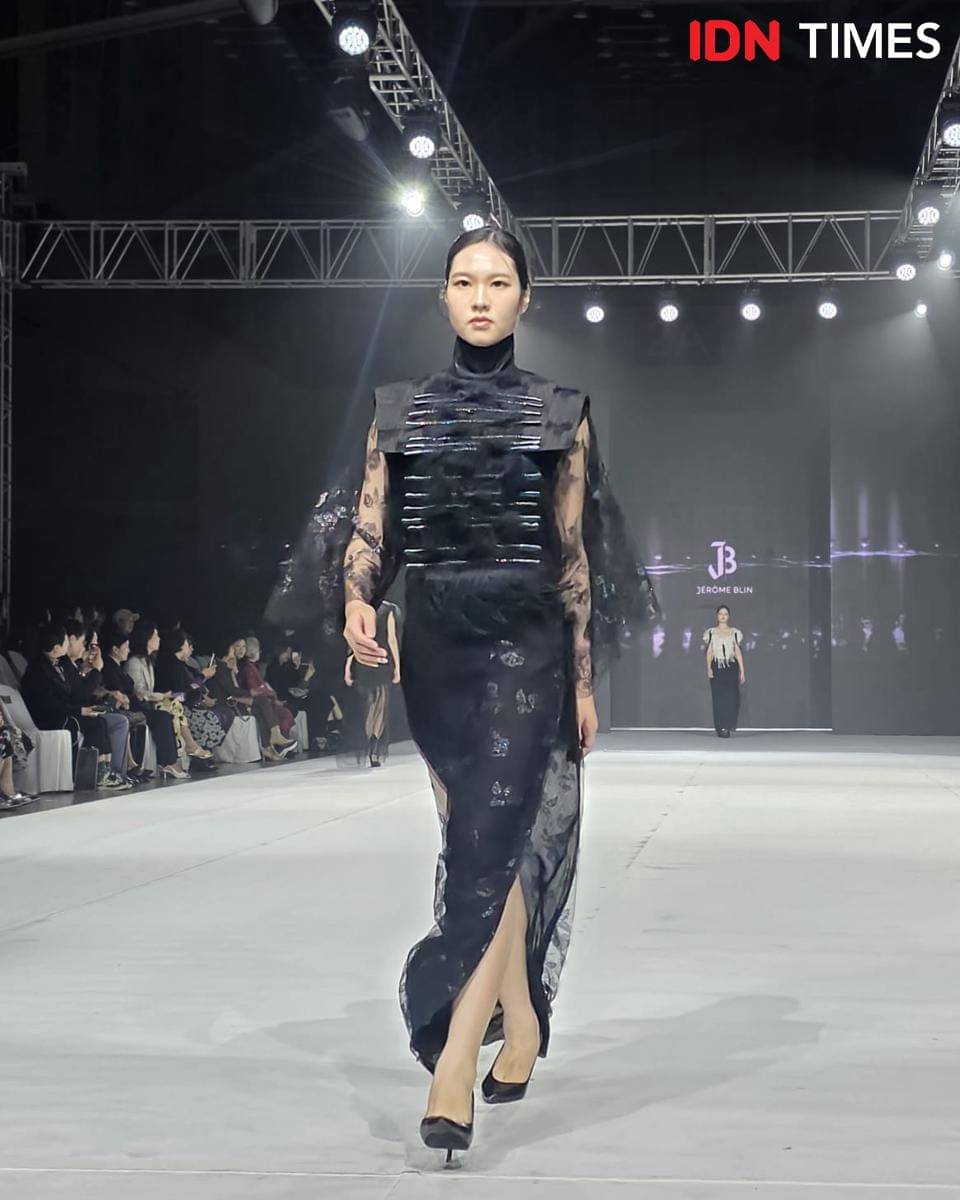 Koleksi karya Jerome Blin asal Prancis di Busan Fashion Week 2025