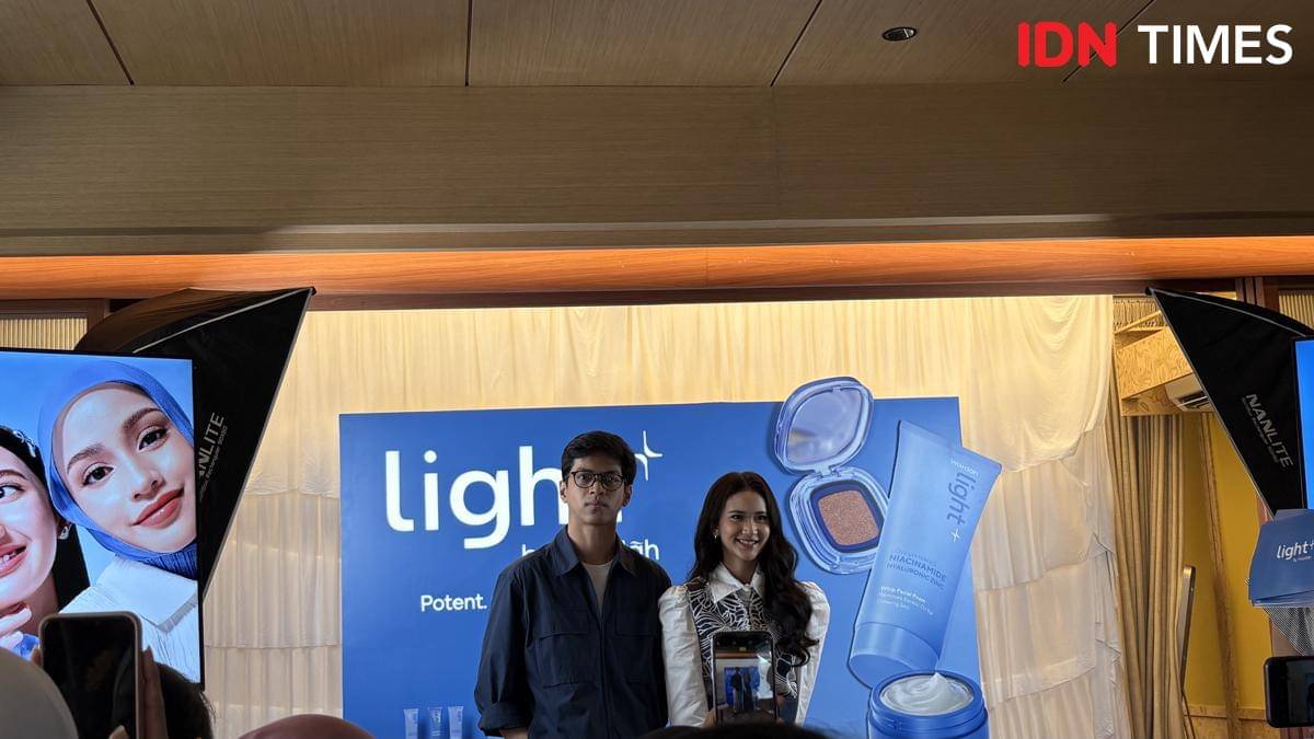 Peluncuran produk Light+ by Wardah dengan tema "Every Side has Its Light" pada Jumat (31/10/25) lalu di Panglima Polim, Jakarta Selatan. (IDN Times/Dina Salma)