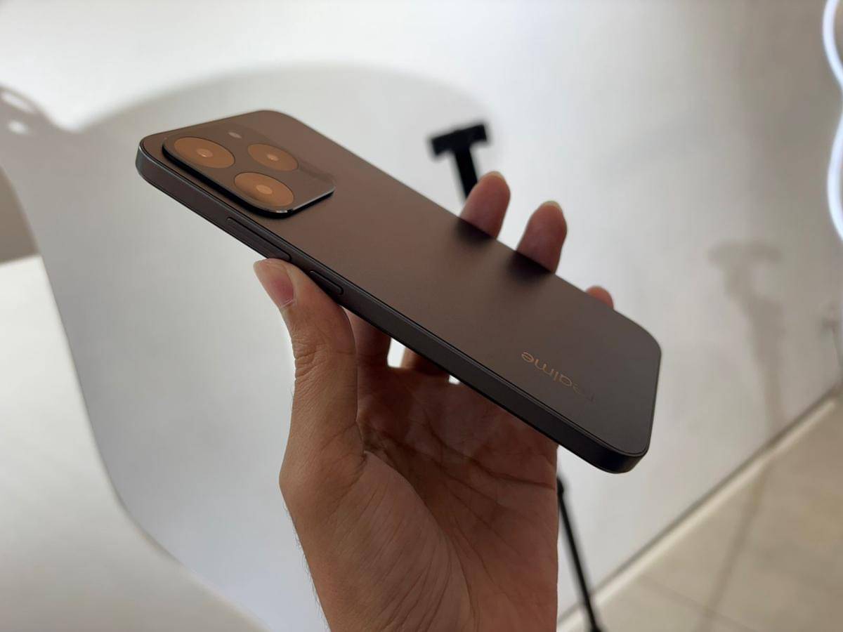 realme 15T 5G (IDN Times/Rifki Wuda)