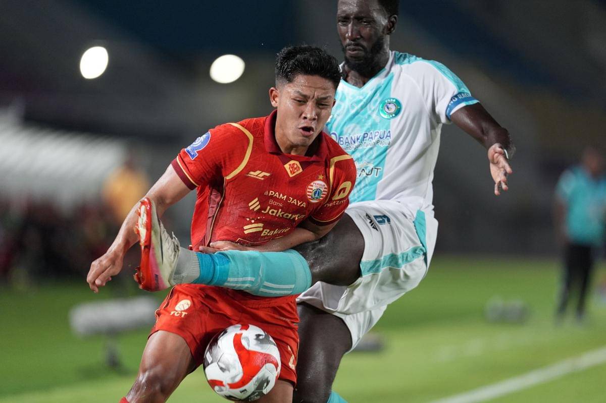 Persija lawan PSBS Biak di Super League.