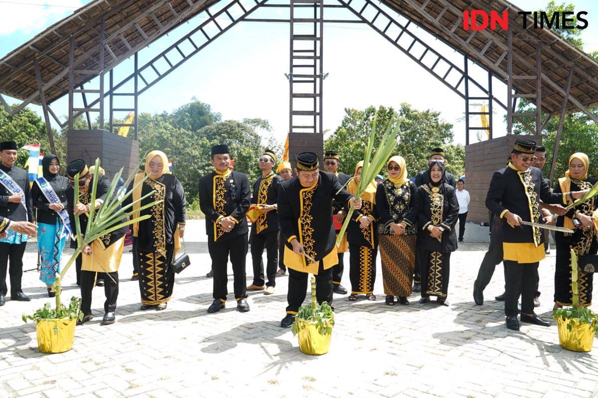 Festival belian adat Paser 